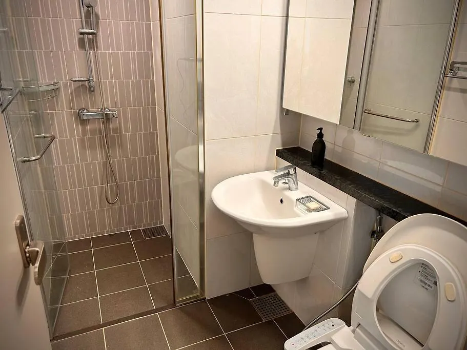 E13 Newly Built High Floor 13F 2 Bedroom 2Min To Hyundai Outlet Triple St 2Free Parking 인천 0*,  대한민국