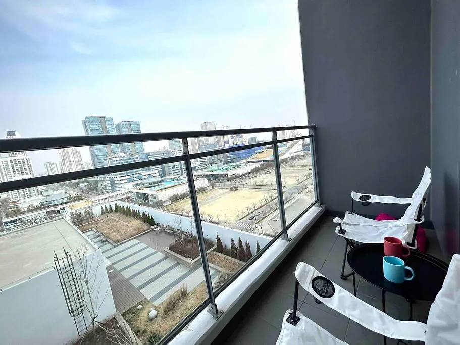E13 Newly Built High Floor 13F 2 Bedroom 2Min To Hyundai Outlet Triple St 2Free Parking 인천
