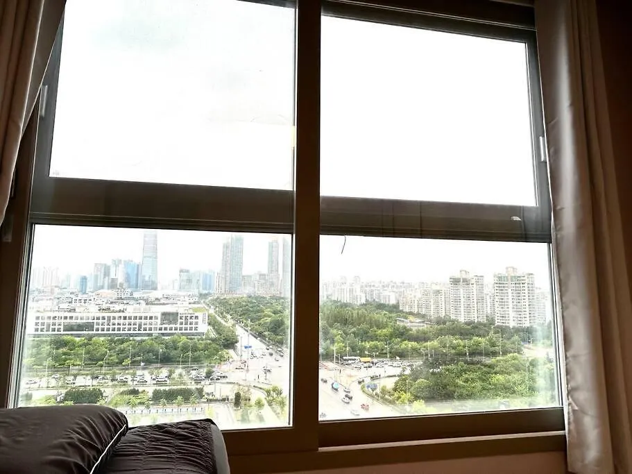 E13 Newly Built High Floor 13F 2 Bedroom 2Min To Hyundai Outlet Triple St 2Free Parking 인천 아파트