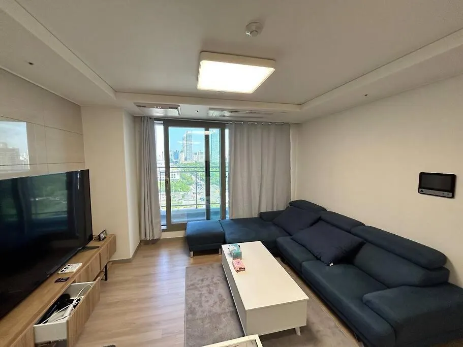 E13 Newly Built High Floor 13F 2 Bedroom 2Min To Hyundai Outlet Triple St 2Free Parking Incheon