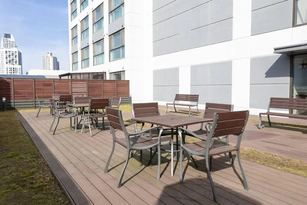 E13 Newly Built High Floor 13F 2 Bedroom 2Min To Hyundai Outlet Triple St 2Free Parking Incheon Apartment